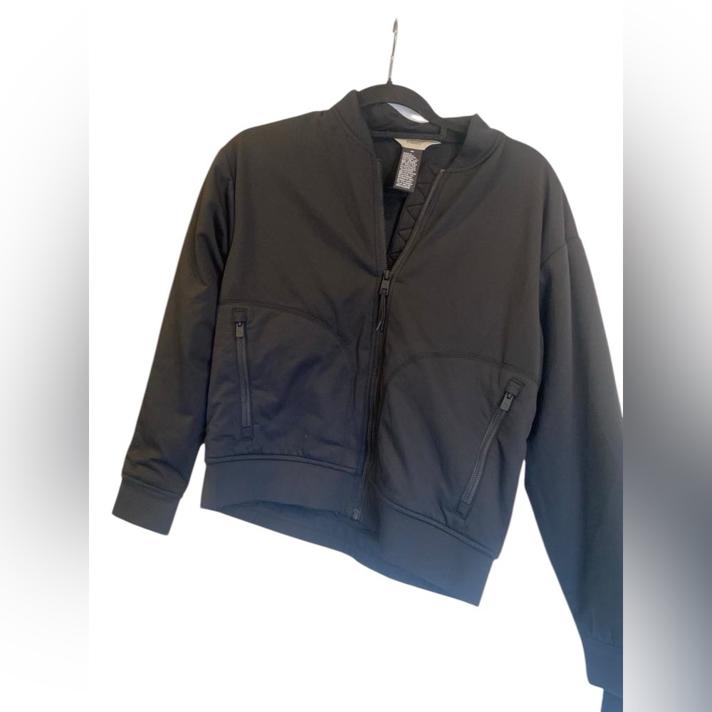 NWT Vuori halo basin bomber jacket BLACK Size S
